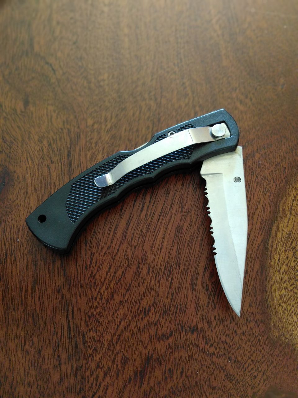 Ozark Trail knife from Wal-Mart with 420 stainless steel blade